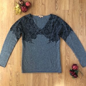 Cashmere Gray Lace Pattern Sweater Long Sleeves